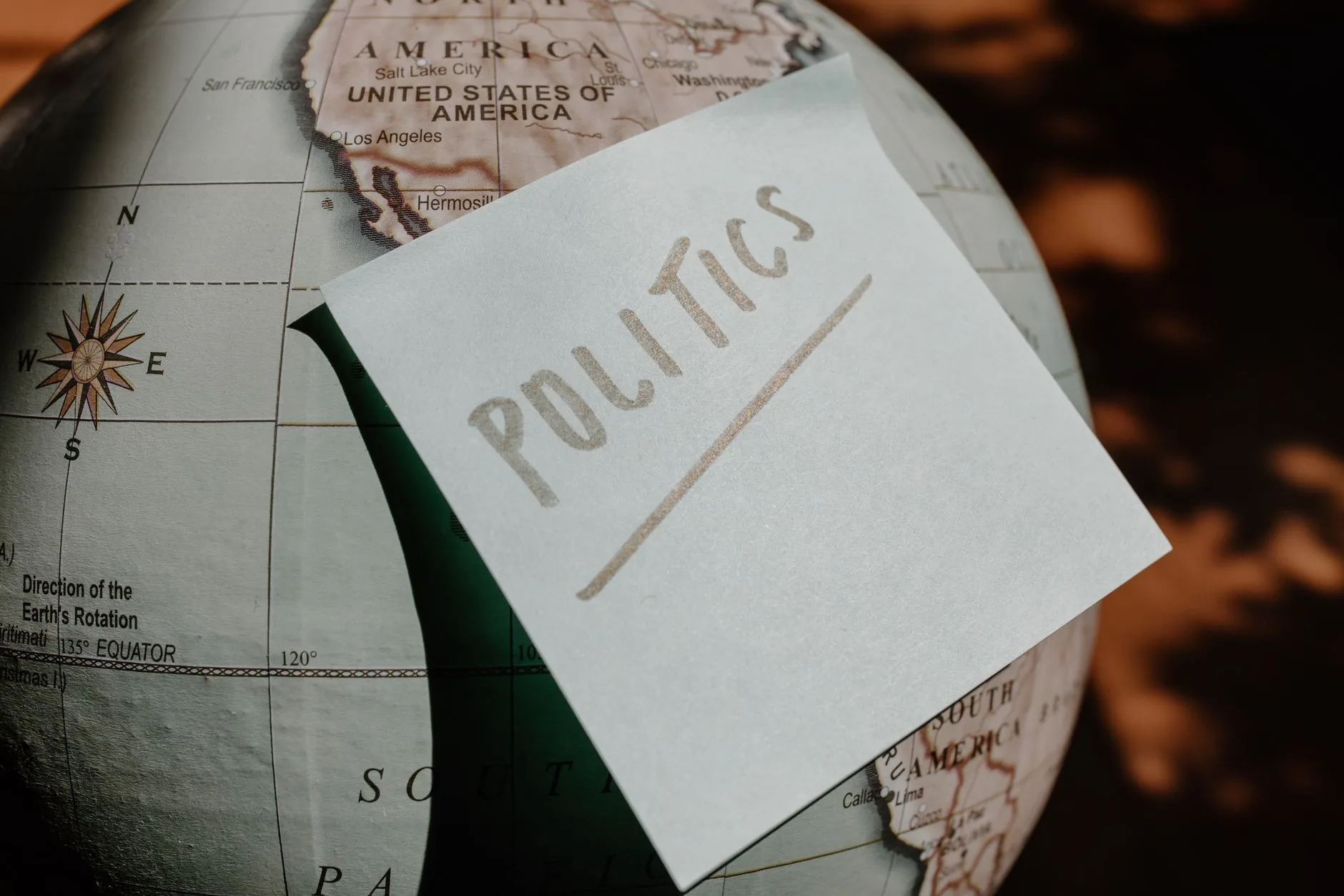 Contexto: Desafios e Desenvolvimentos na Política Mundial