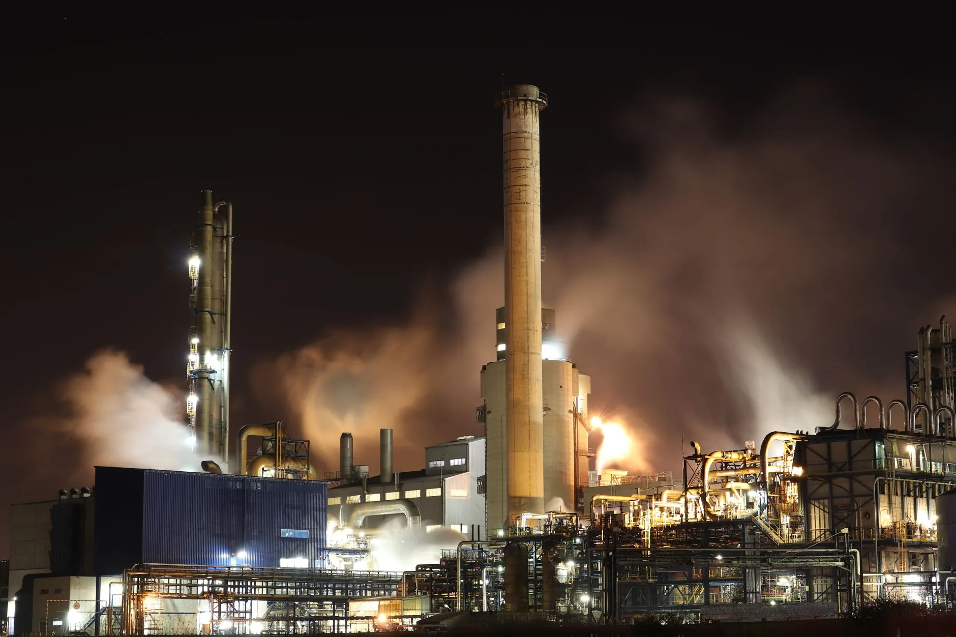 Crise de Refino Global Eleva Preços de Diesel