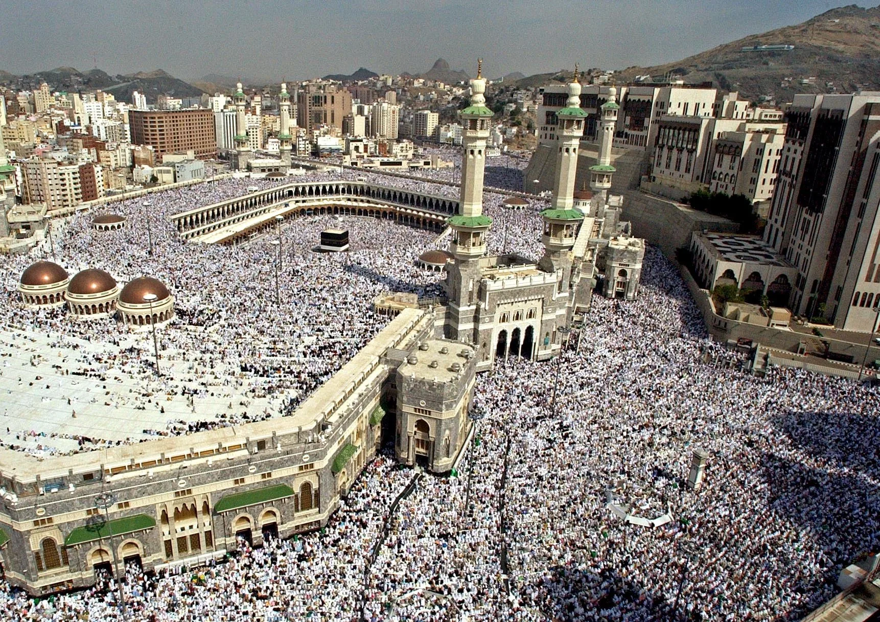 Houthis realizam novos ataques contra Arábia Saudita