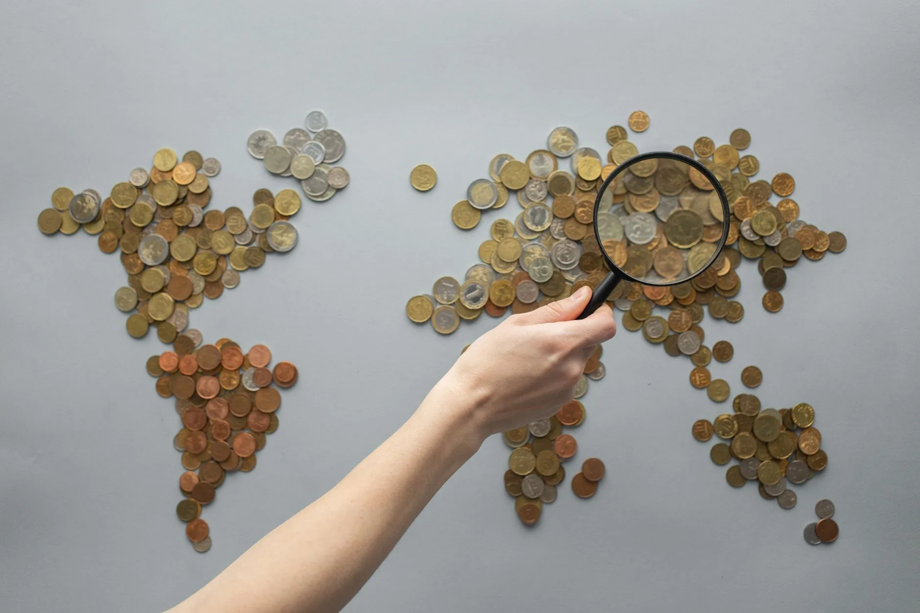 Contexto: Investimentos Estratégicos e Tensões Geopolíticas Globais