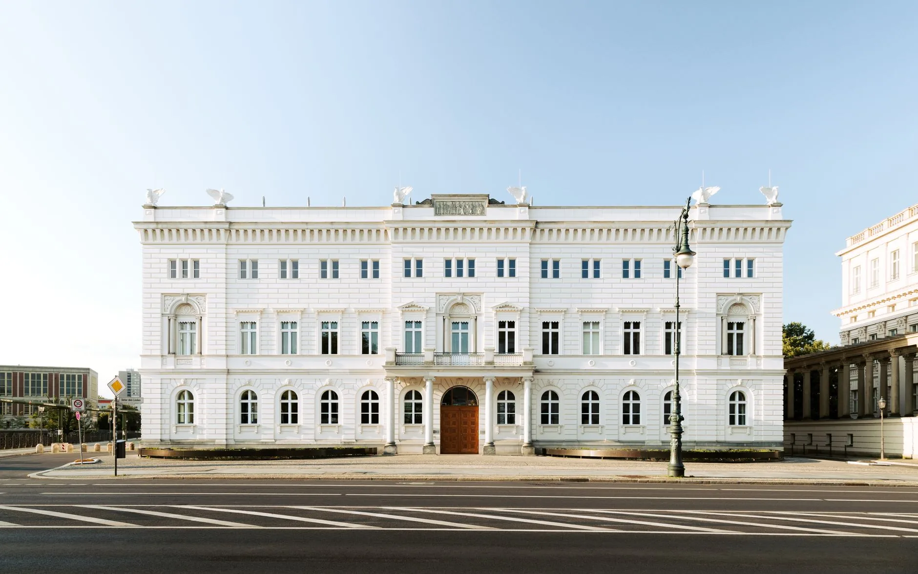 Russia anuncia fechamento do consulado alemão em São Petersburgo