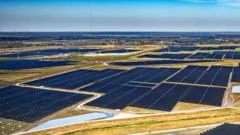 Uvalde, Texas, torna-se berço de energia solar após boom petrolífero