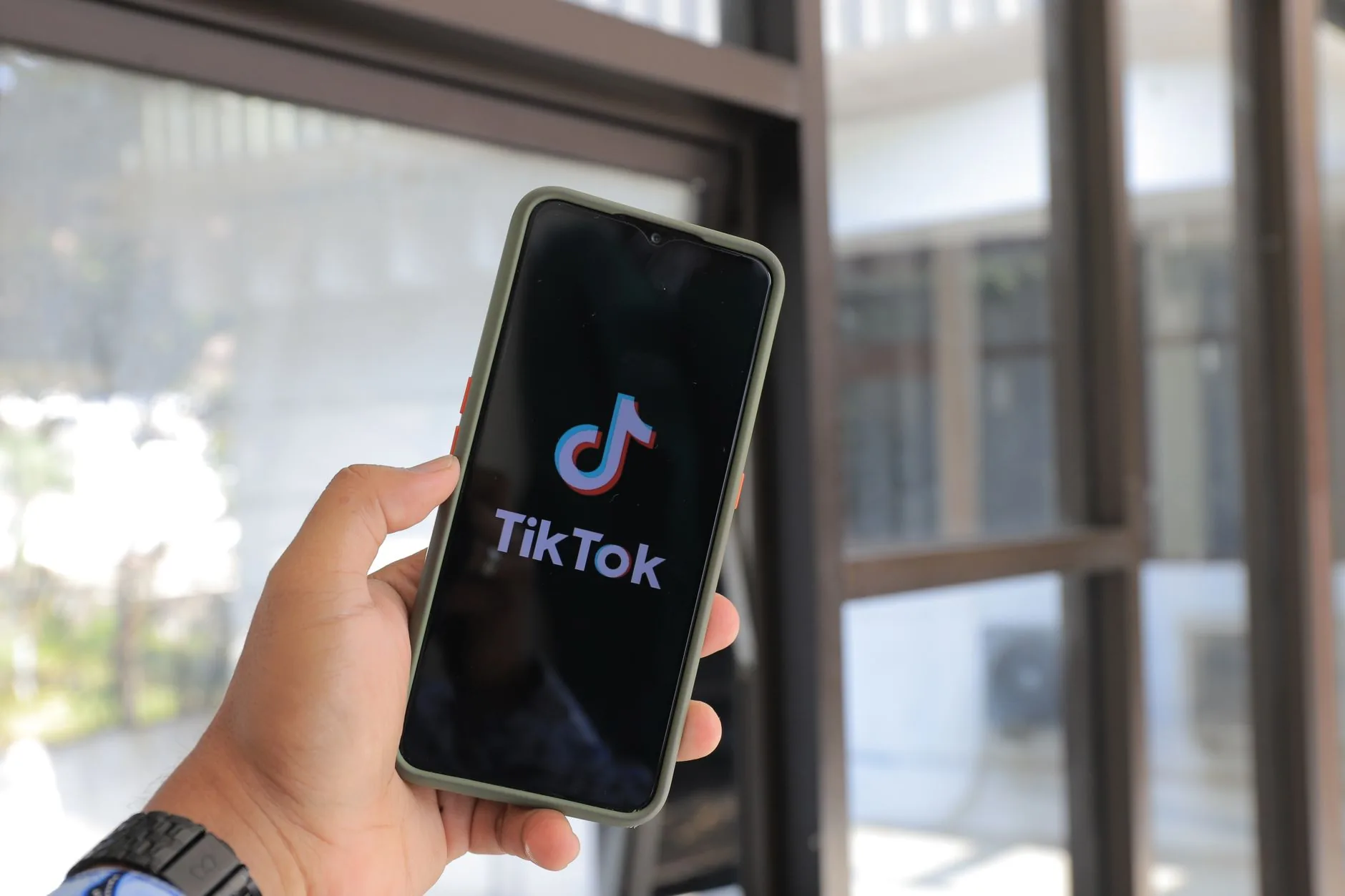 ScrollEd oferece nova forma de estudar usando vídeos e quizzes