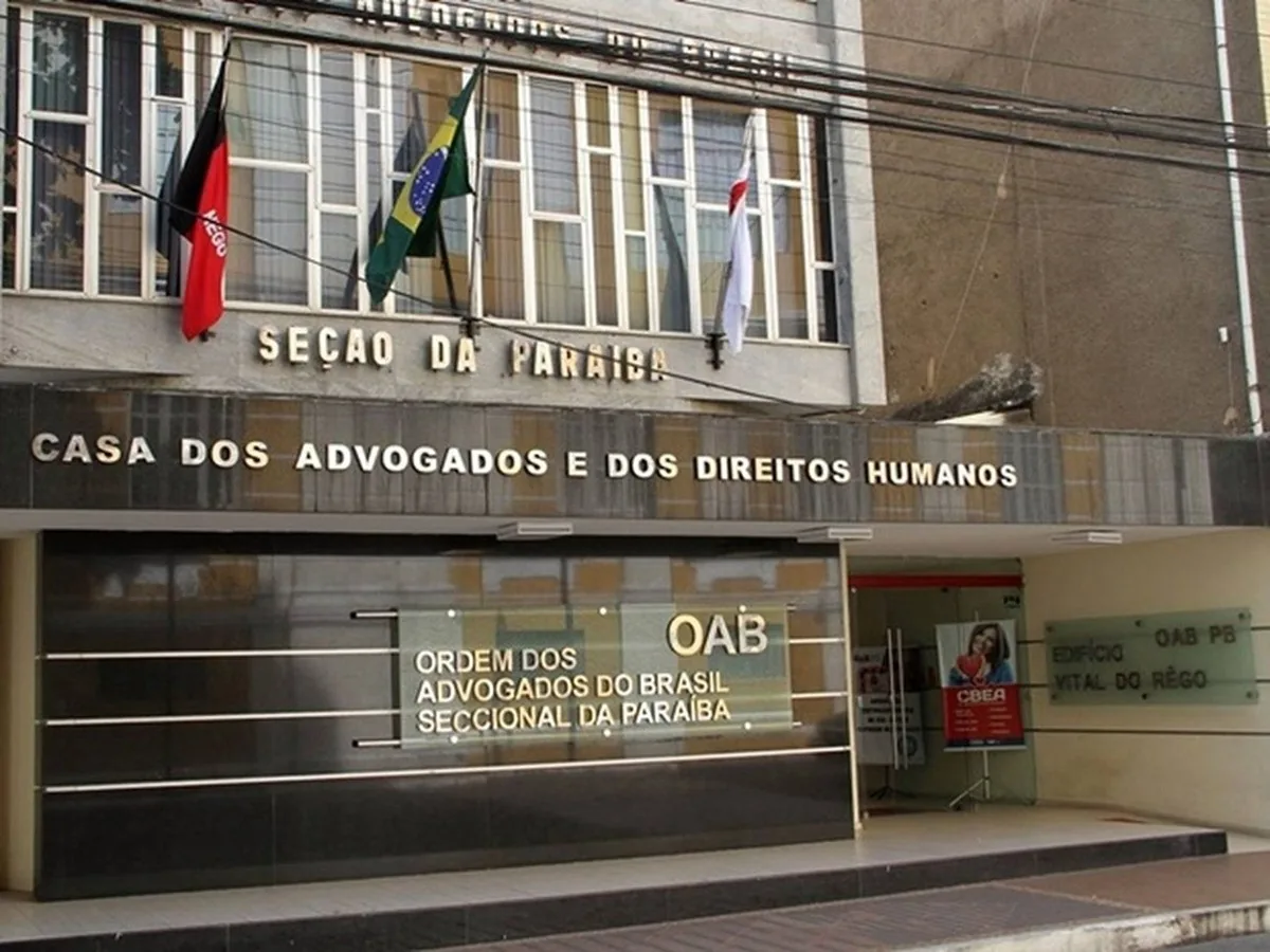 Justiça Federal revoga suspensão de advogado acusado de usar IA
