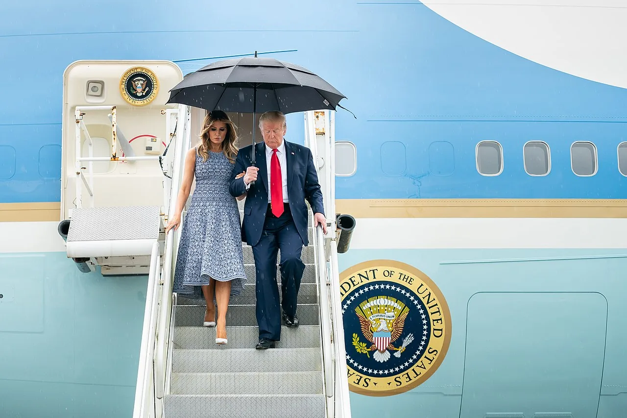 Trump ameaça demolição de Kennedy Center em meio a disputa judicial