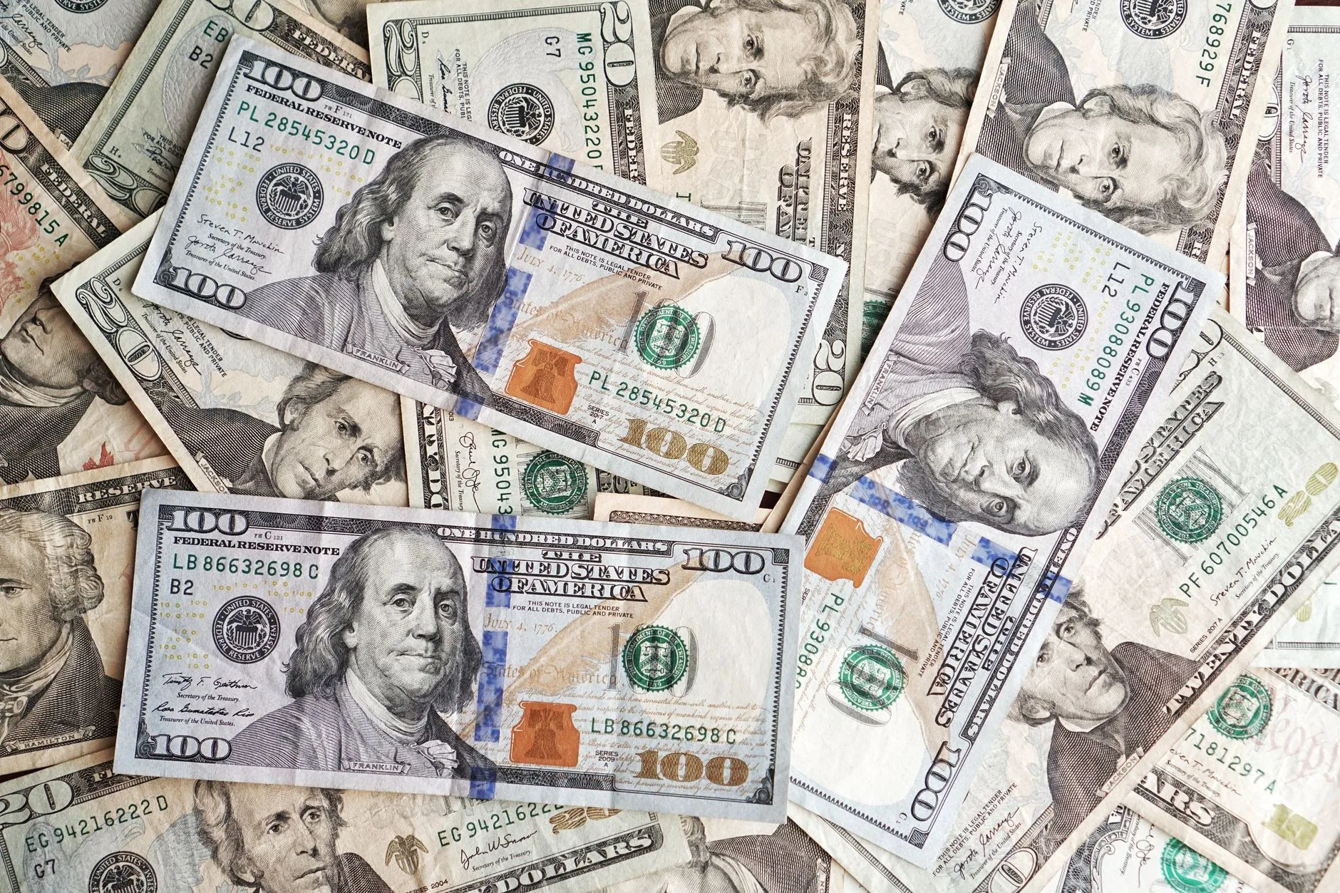 Investidores internacionais preferem ações americanas a títulos soberanos