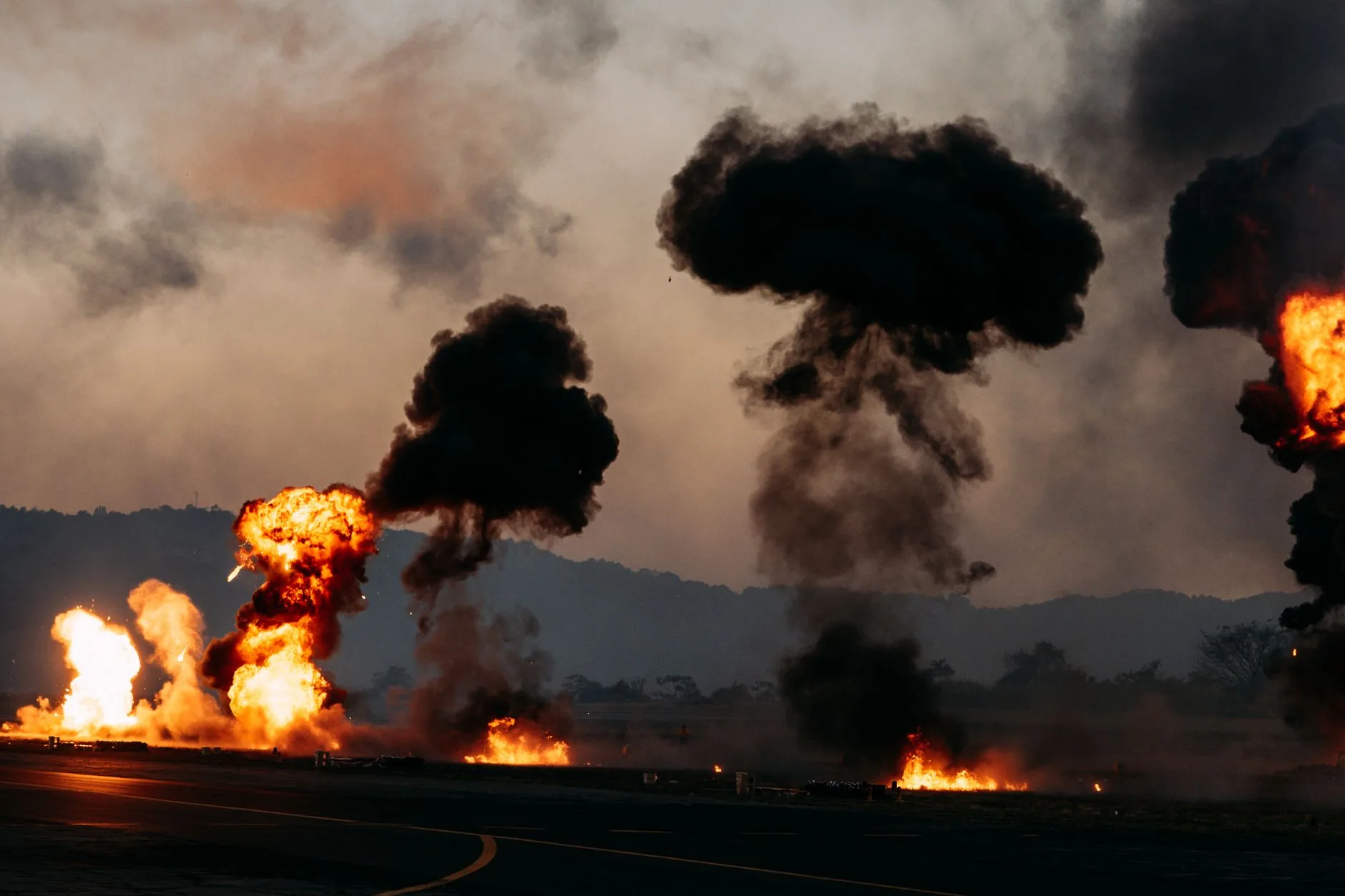 Explosões em depósito de armas na Síria causam ferimentos