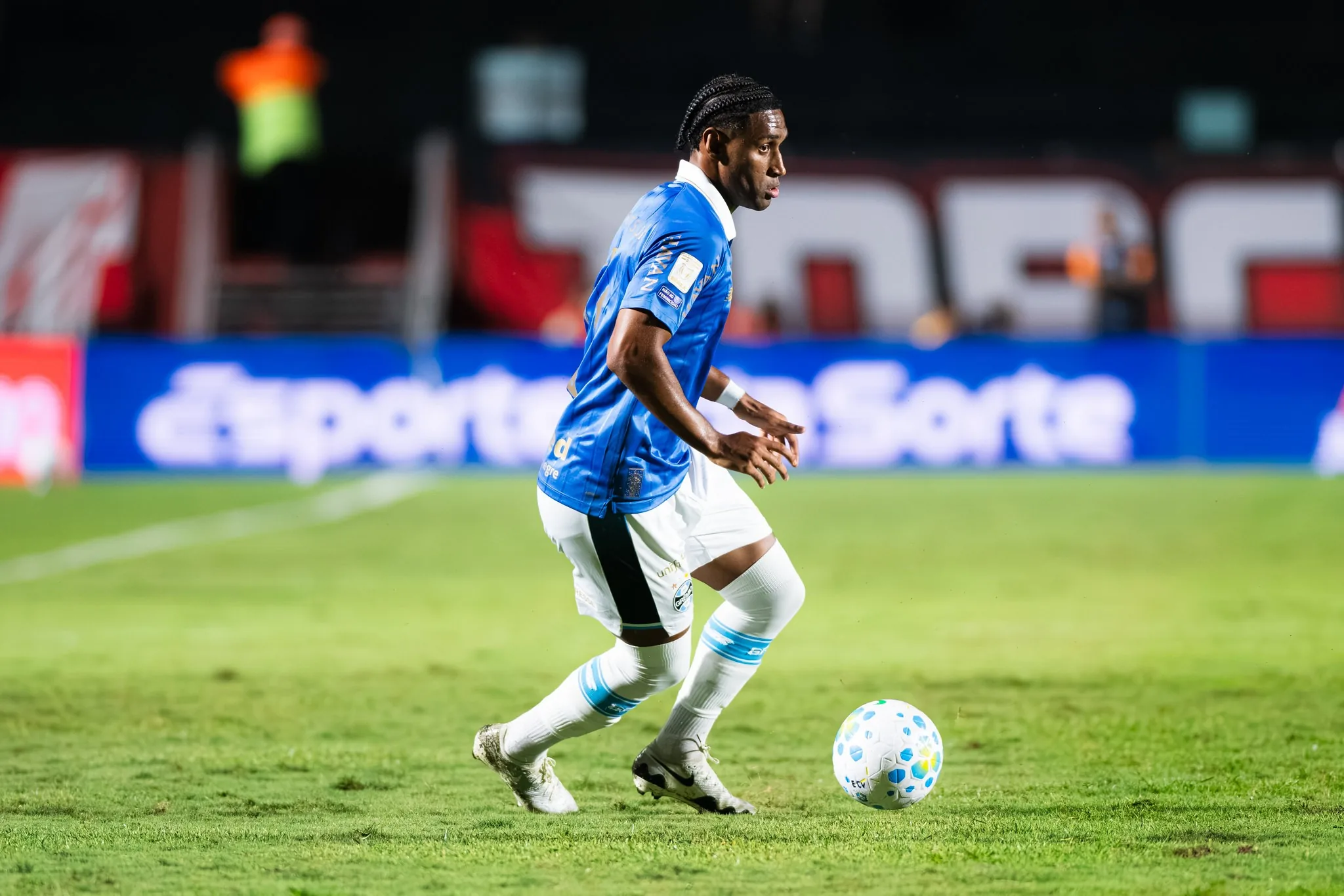 Luís Castro planeja ataque para jogo contra o Vasco