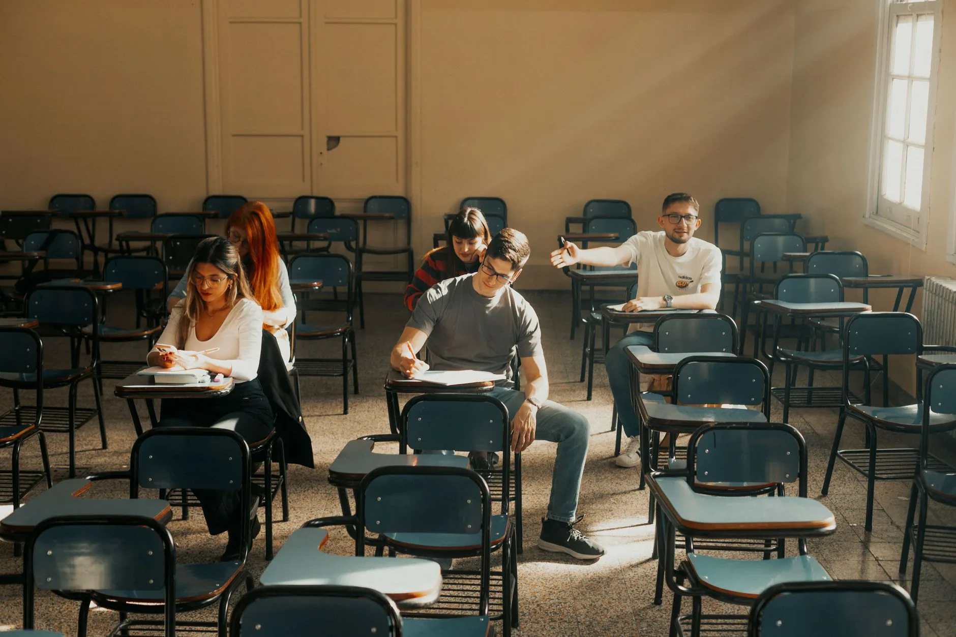 Testes TOEFL e GRE suspensos em Irã devido a sanções dos EUA