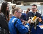 Defesa britânica promete 40 mil oportunidades para jovens