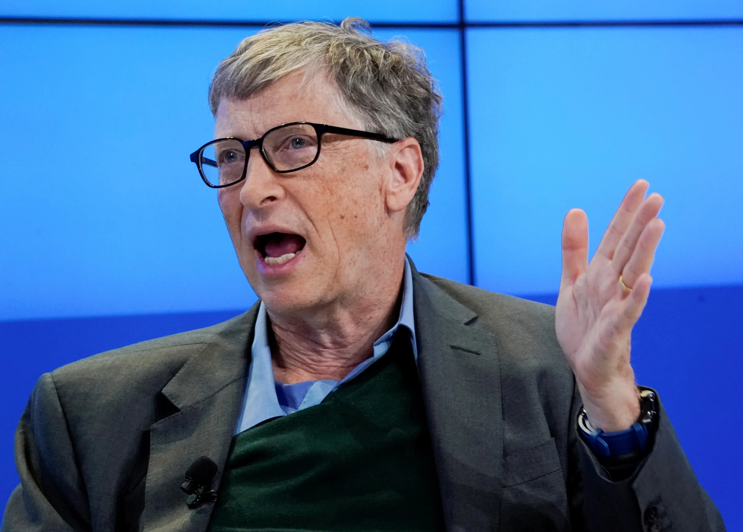 Bill Gates alerta sobre riscos da IA