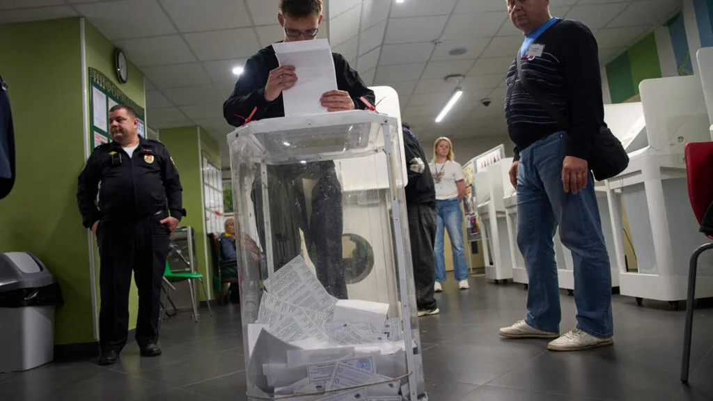 União Russa lidera eleições após ataques de drones ucranianos