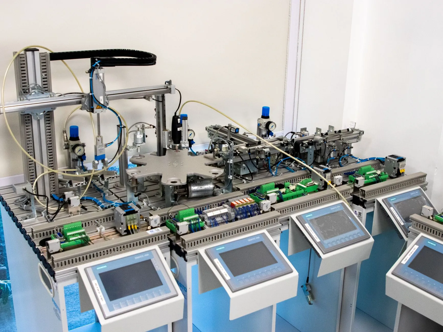 CloudNC amplia investimento para automatizar processos de fabricação