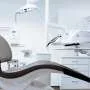Dentes danificados podem reforçar estigma e desvantagem entre trabalhadoras sexuais
