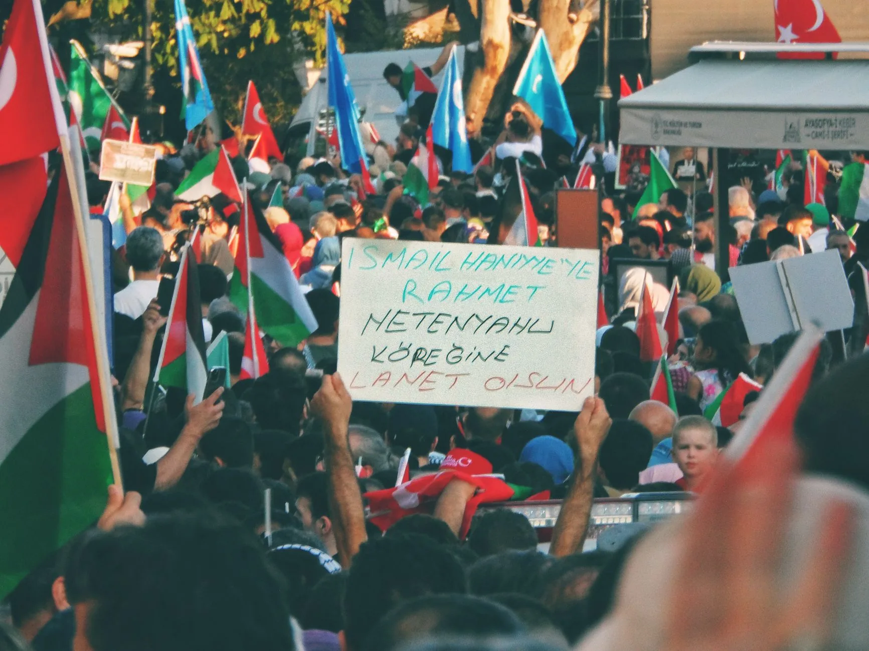 Balanço: Políticas Emergentes e Incidentes Internacionais