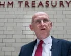 Custo de empréstimos do governo britânico pode dobrar, impactando orçamento