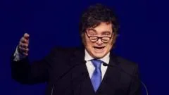 Presidente argentino ameaça sanções contra empresas explorando petróleo nas Malvinas