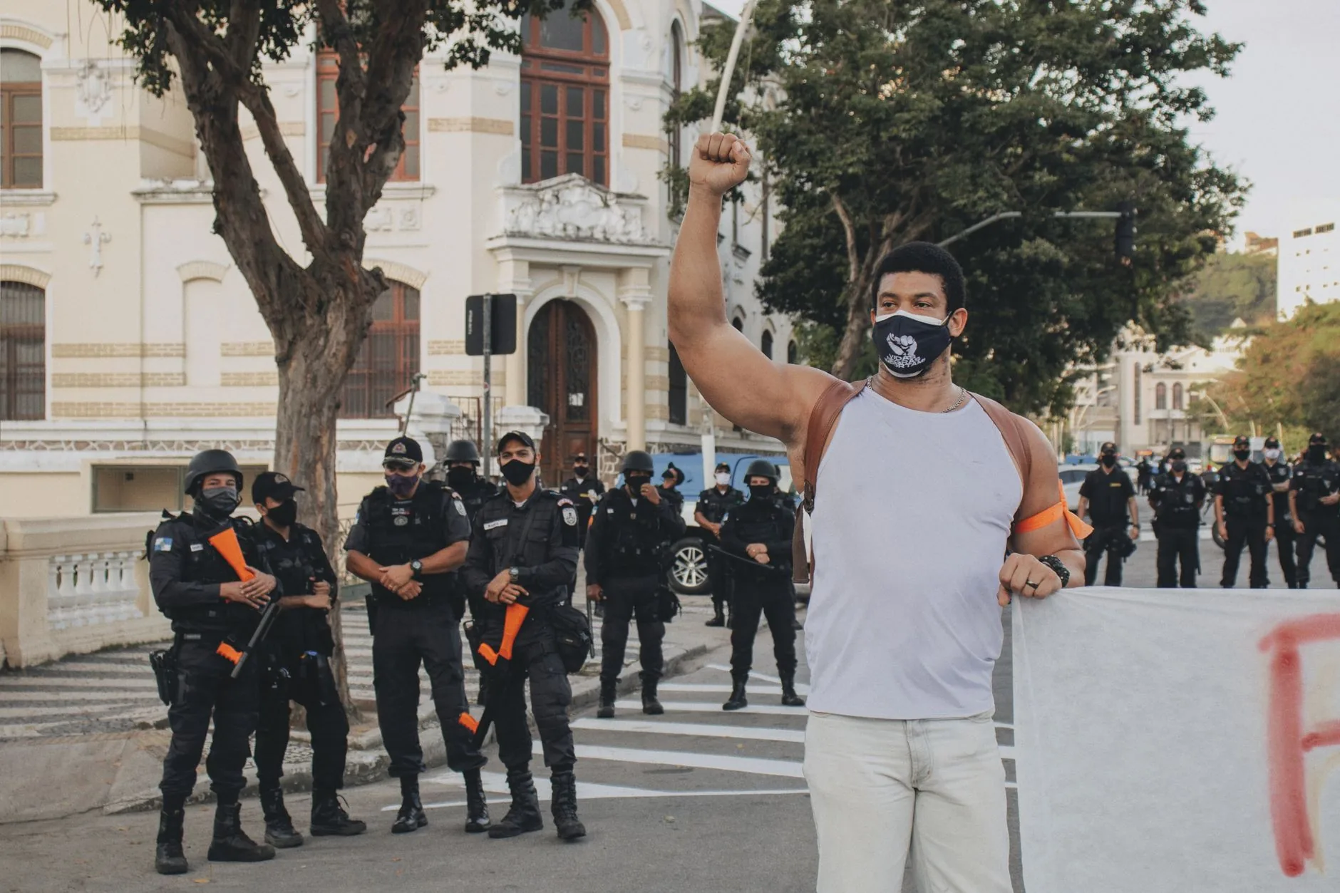 STF confirma validade de lei que proíbe delegados de comandar policiamento ostensivo