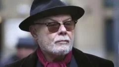 Gary Glitter nega acusações de abuso sexual