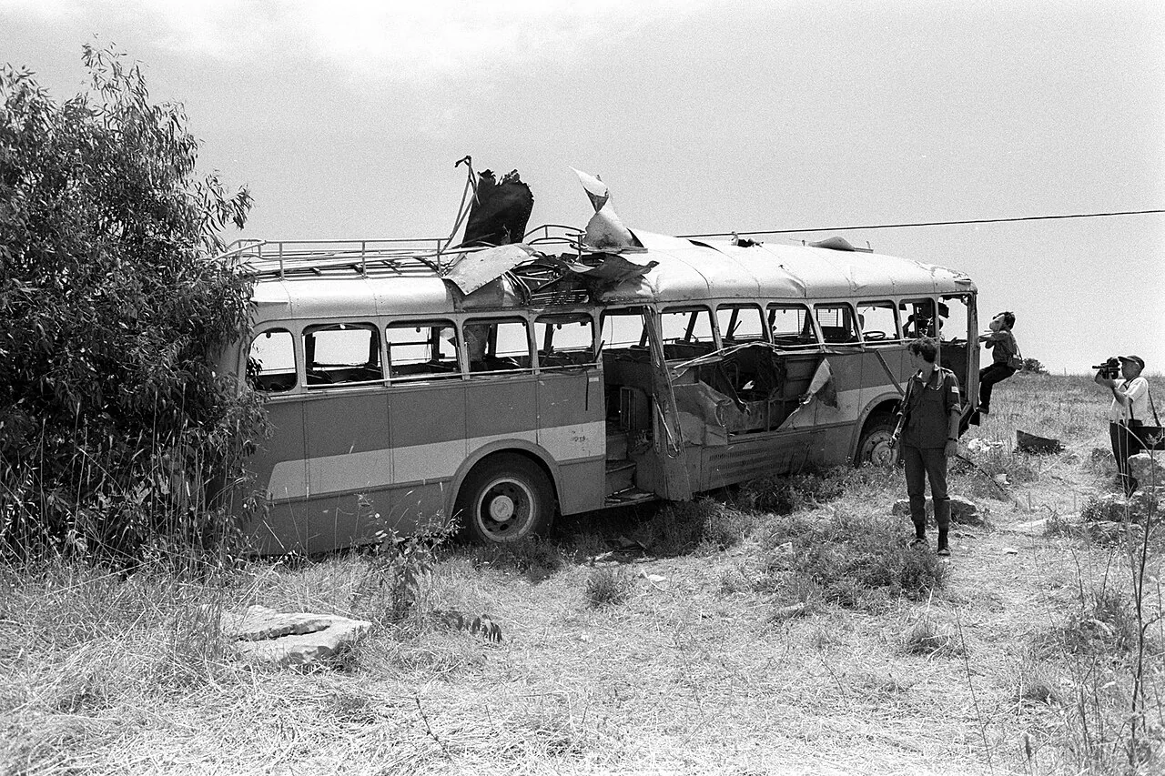 Ataque com fogo em ônibus é considerado acidente de trabalho