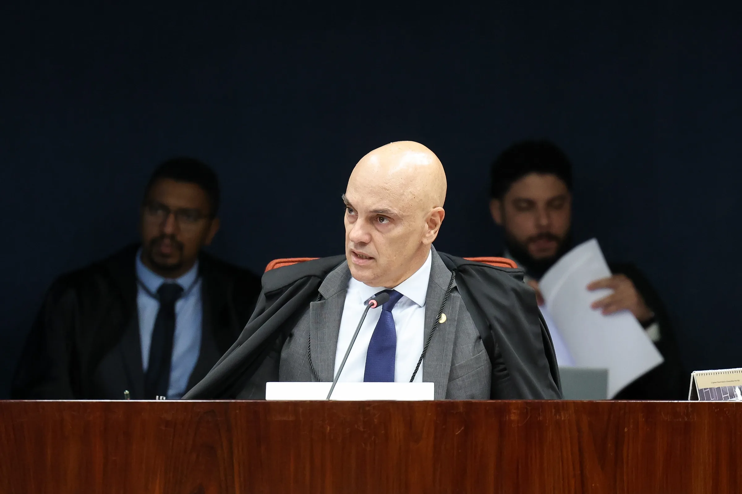 Alexandre de Moraes fará pronunciamento após decisões de Fachin em meio à crise no STF