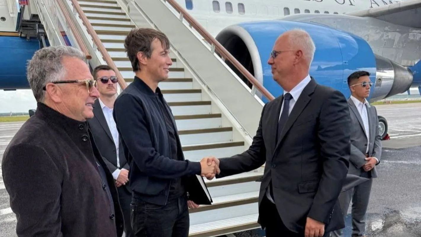 Enviados dos EUA chegam a Moscou para negociações de paz