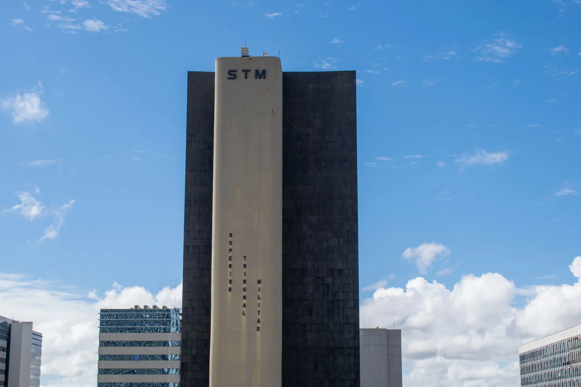 Entenda: A Crise Inédita no Supremo Tribunal Federal