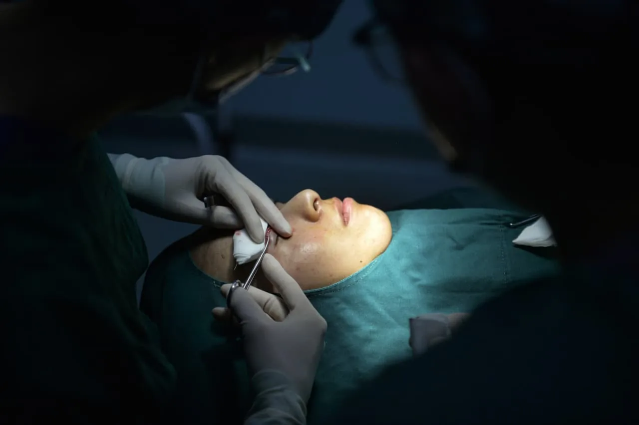 Idosos americanos estão entre os principais clientes de cirurgia plástica