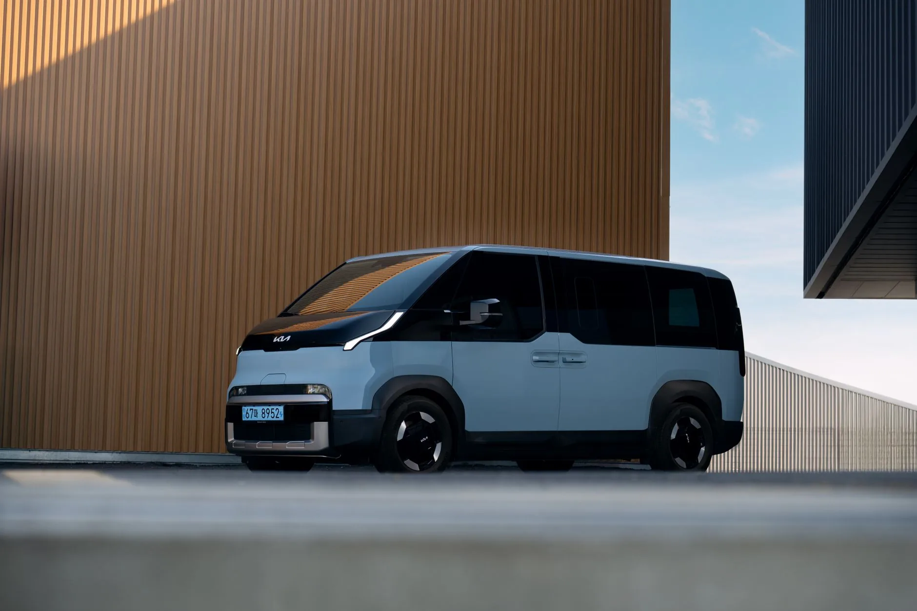 Kia apresenta nova van elétrica PV7