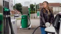 Preços da gasolina sobem 5 pêis em uma semana devido à guerra na Irã
