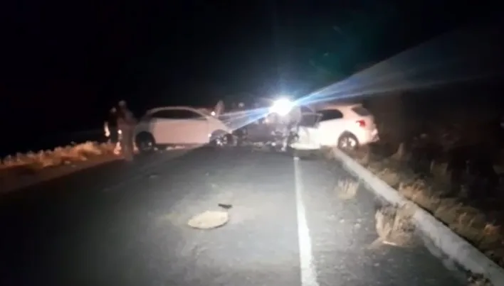 Acidente entre carros deixa dois motoristas mortos, no Cariri da PB