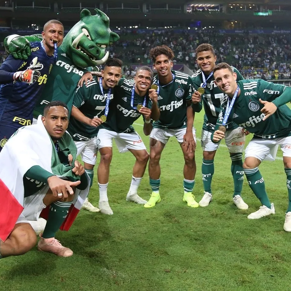 União reforça elenco com retorno de meia ex-Palmeiras