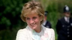 Earl Spencer acusa Charles de ter parecido 'eufórico' após morte de Diana
