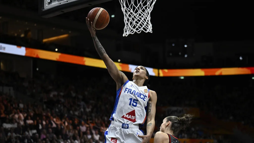 França avança para final da Copa do Mundo feminina de basquete