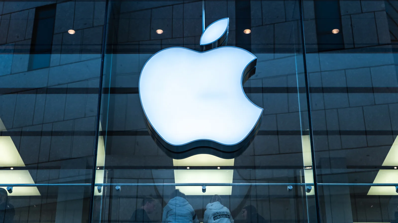 Apple planeja lançar iPhone dobrável chamado 'Duo'