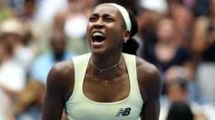 Gauff supera match points e avança para semifinal contra Rybakina