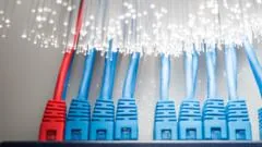 Copper Replacement in Data Centers: Moving Towards Light Speed