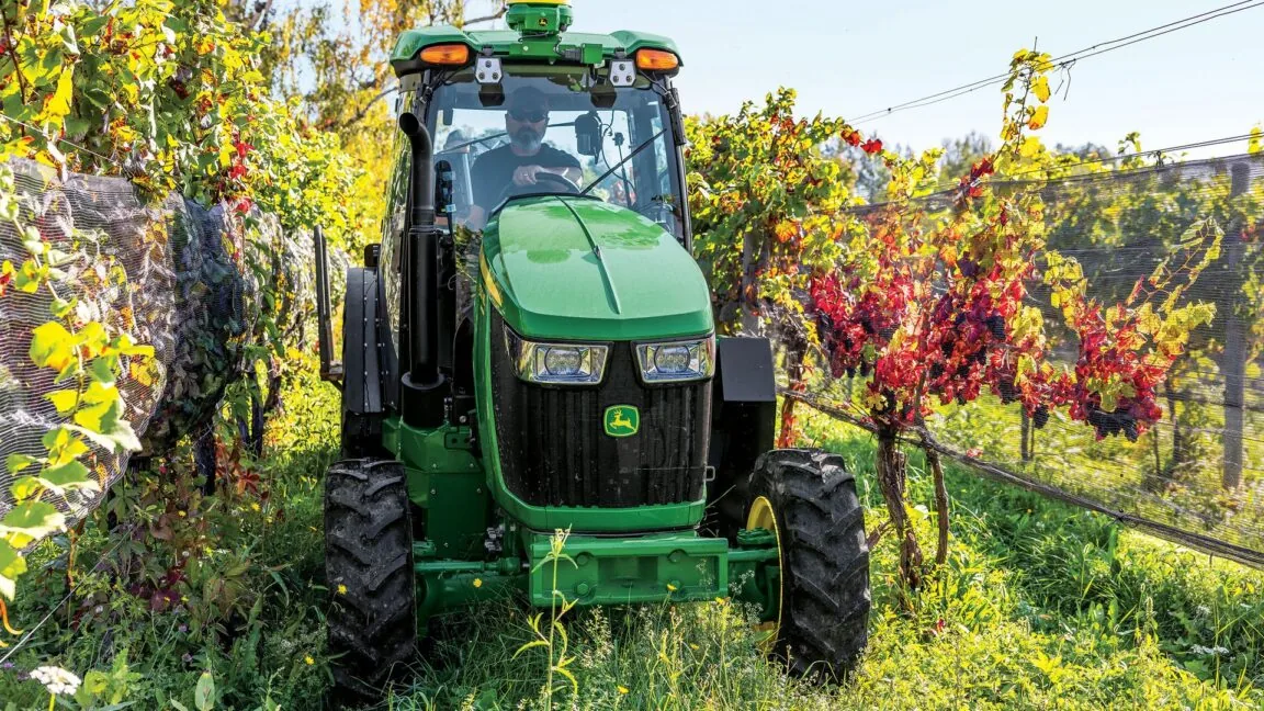 Farmers Skeptical of John Deere’s Self-Repair Service