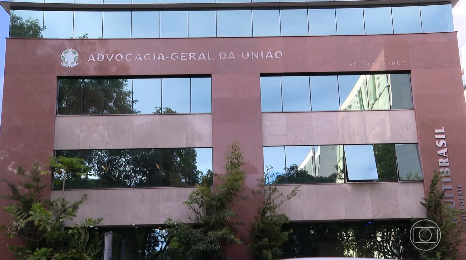 AGU pede suspensão do afastamento do diretor da PF