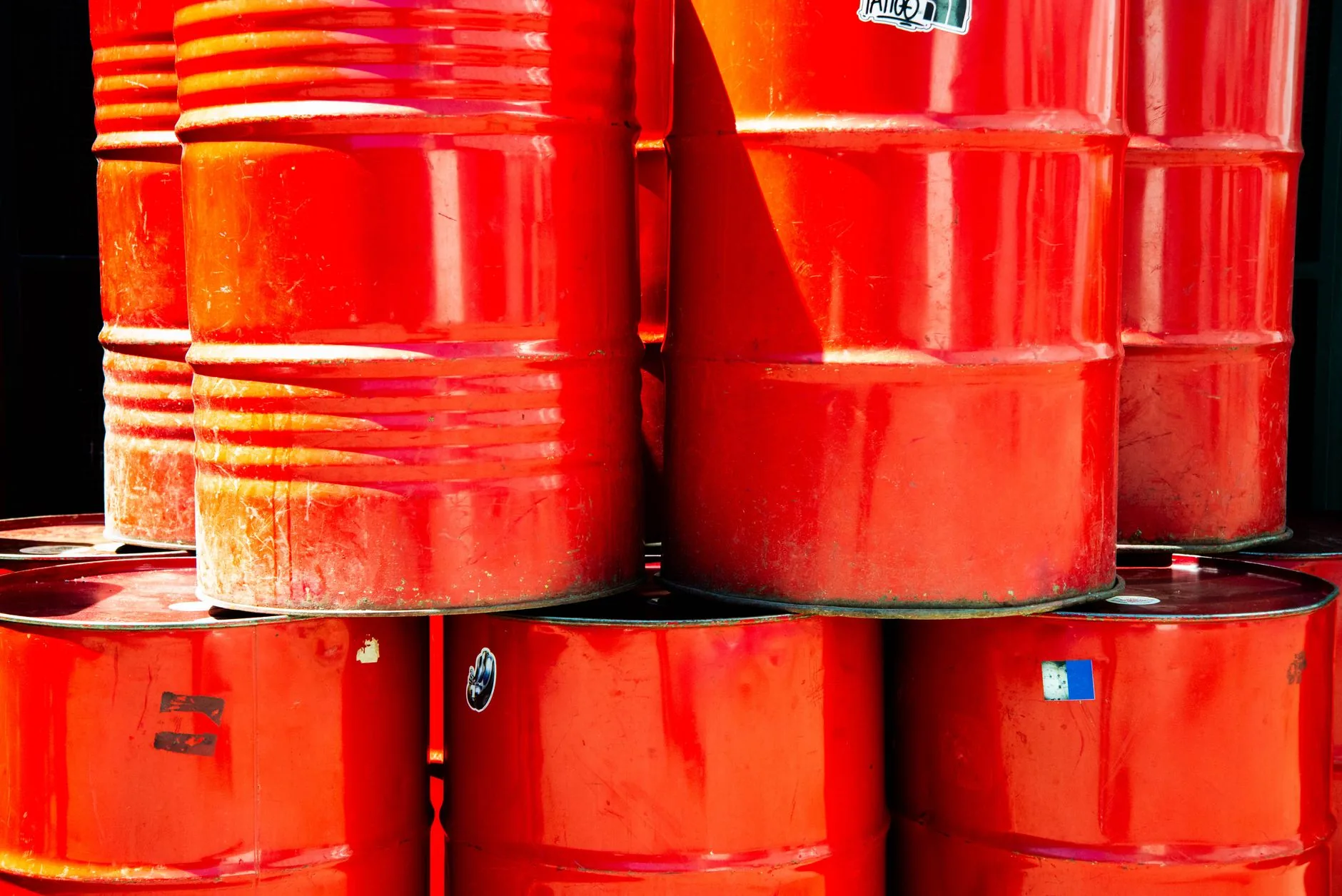Petróleo cai após relatório sobre estoques dos EUA