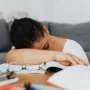 Estudantes relatam impacto dos cortes de energia no sono e nos estudos