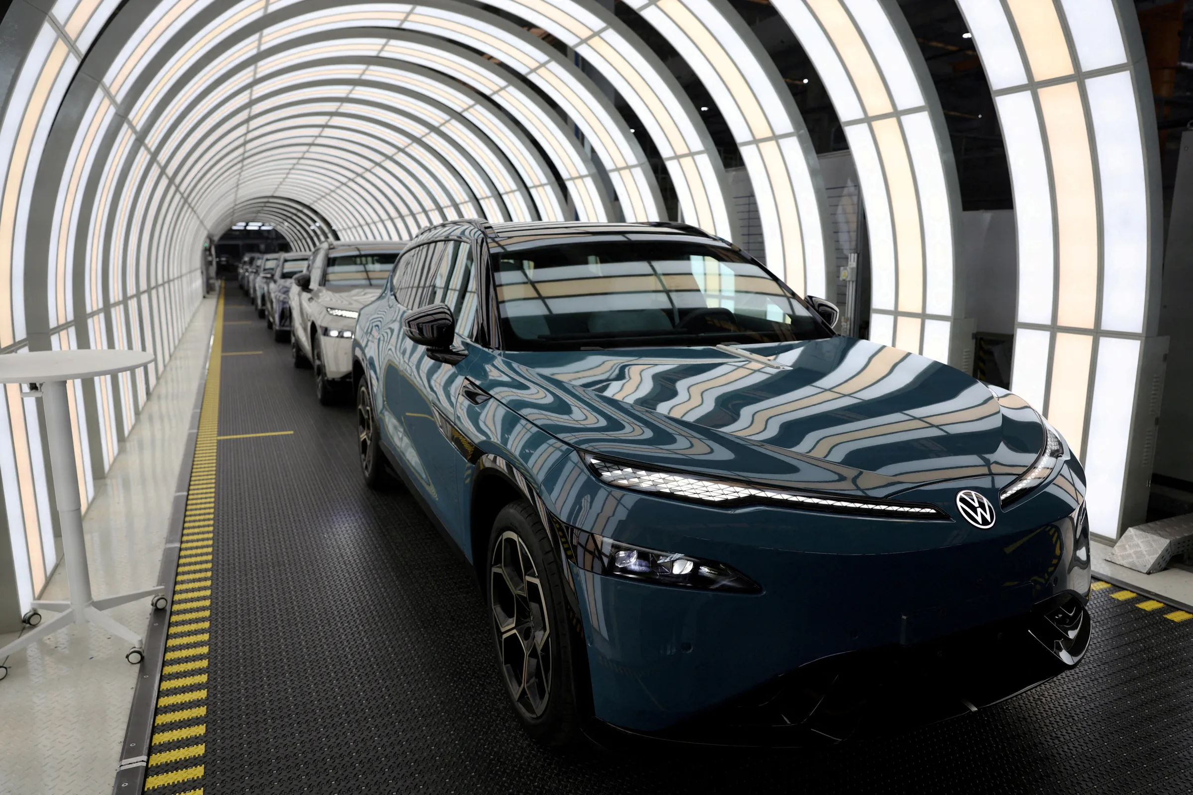 Volkswagen planeja congelar salários até 2030, diz conselho de trabalhadores