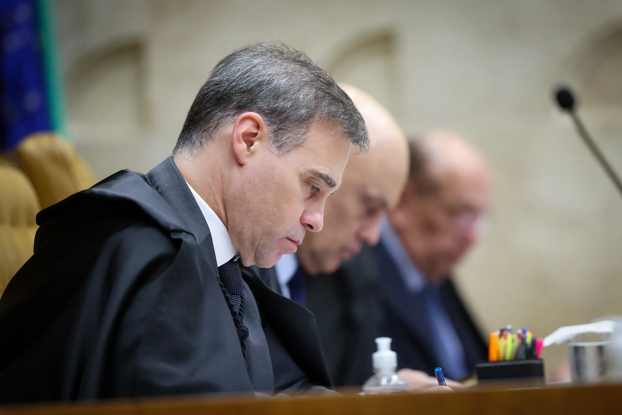 Ministros do TSE discutiram bloqueio de canais políticos no WhatsApp