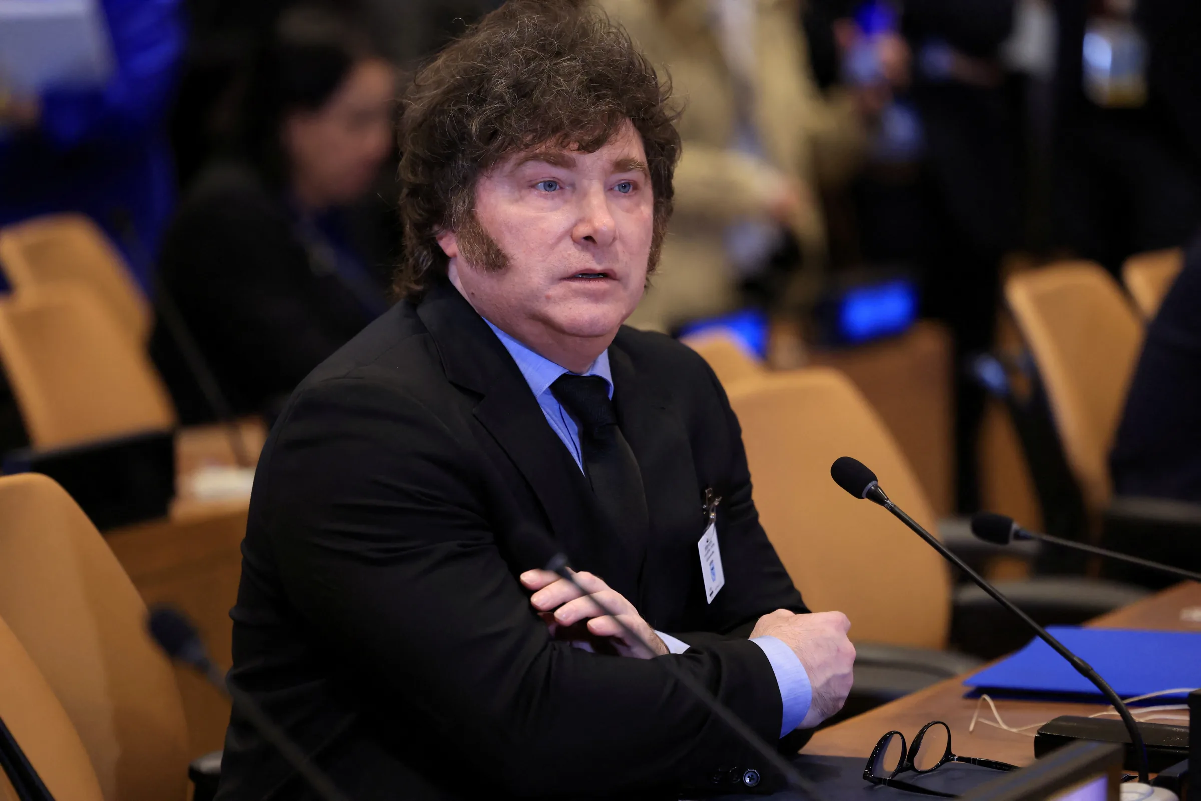 Argentina de Milei anuncia novo corte de 20 mil funcionários públicos