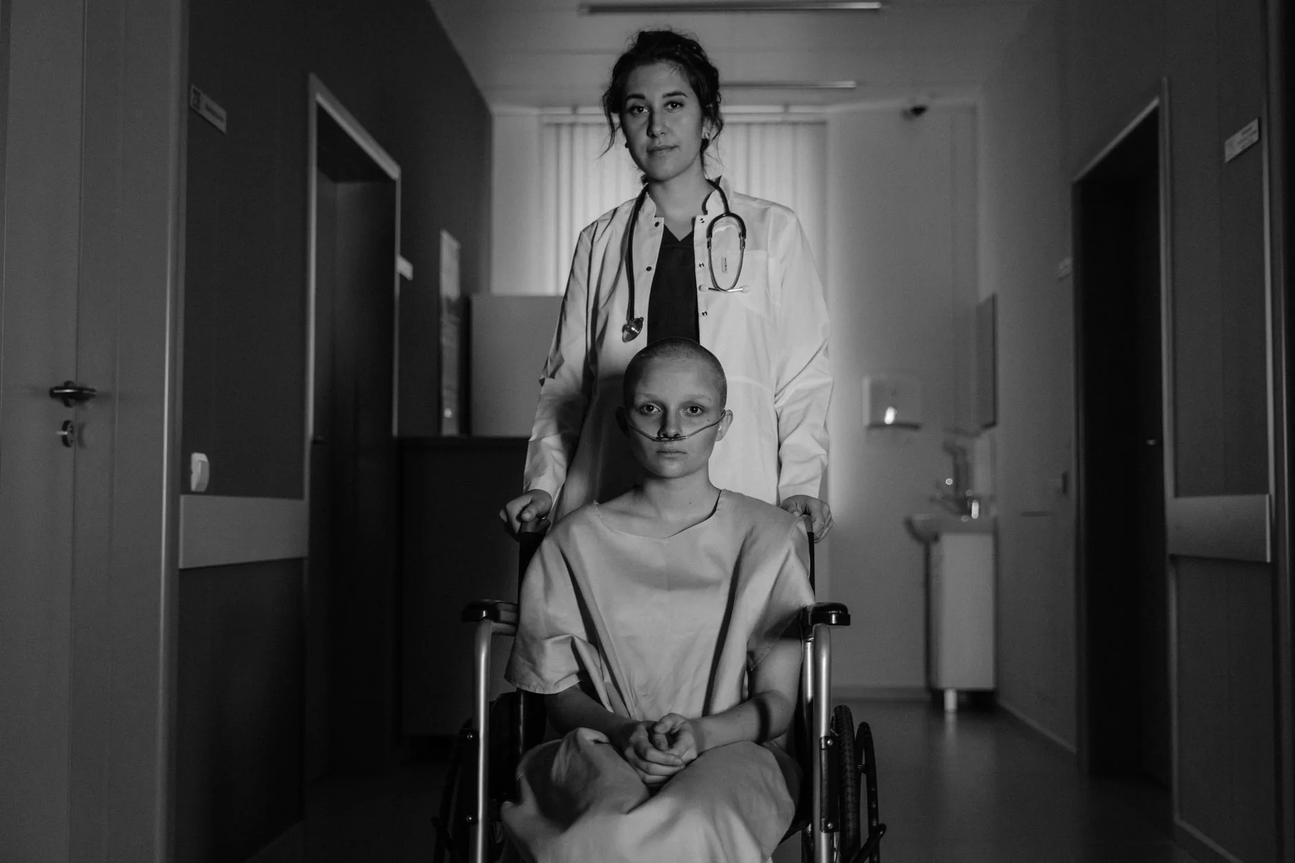 Amgen e AstraZeneca apresentam combinação de medicamentos que reduz risco de morte em 58% para pacientes de câncer de pulmão