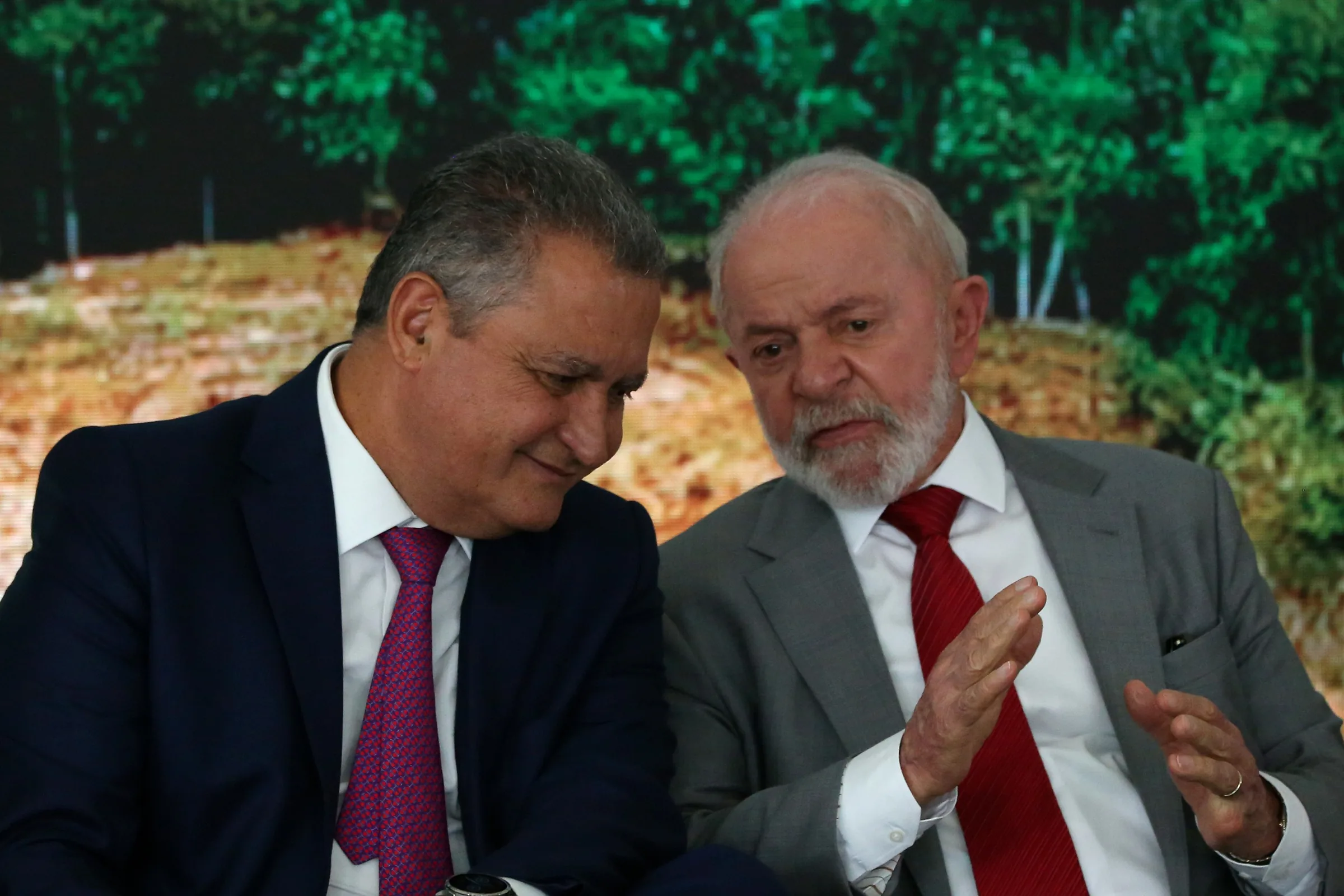 Rui Costa questiona articulação a favor de Alcolumbre que prevê anistia a Bolsonaro