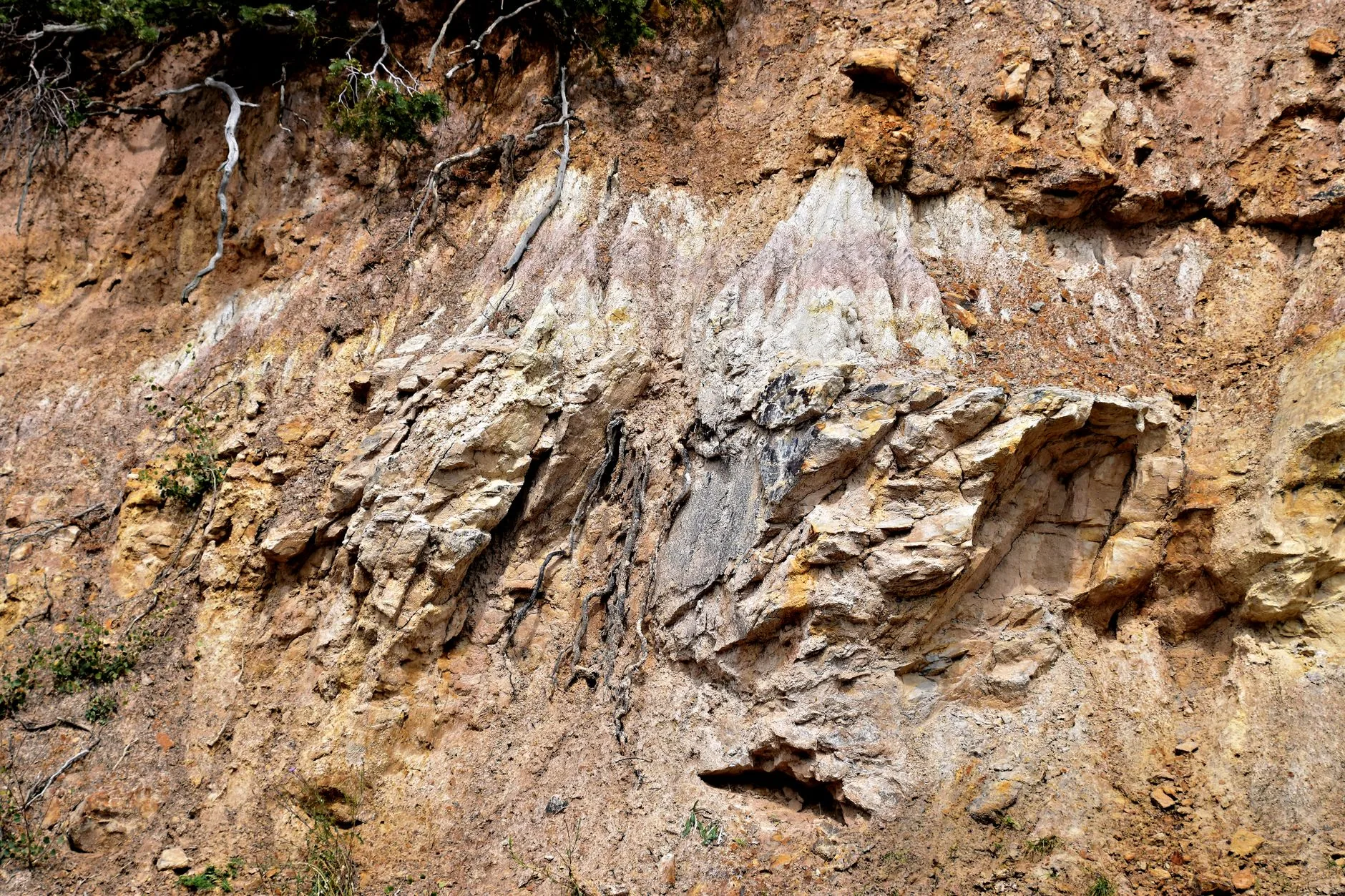 Colômbia e EUA fortalecem cooperação em minerais críticos