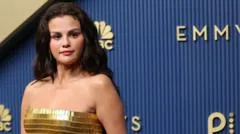 Selena Gomez revela impacto do vaped na voz