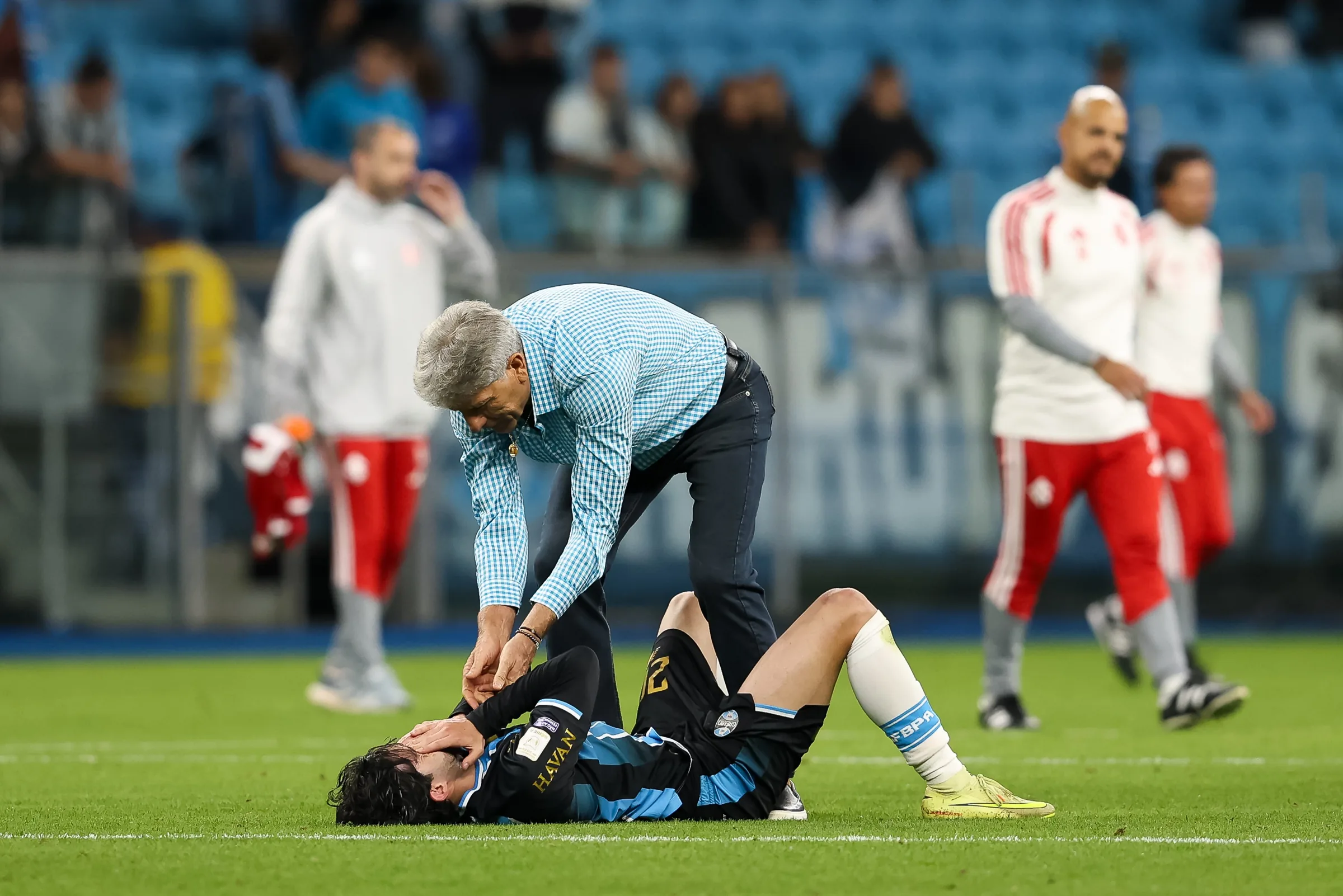 Grêmio empatou Gre-Nal com falhas coletivas