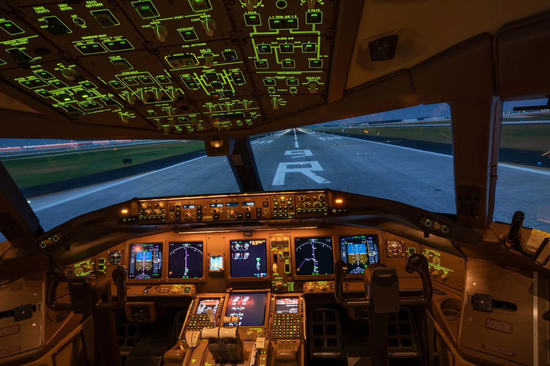 Co-pilot on Flydubai flight was banned from flying by Oman